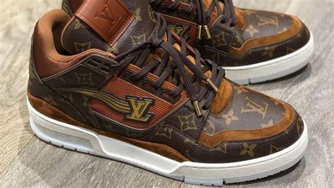 smanicato louis vuitton uomo|louis vuitton sneakers for men.